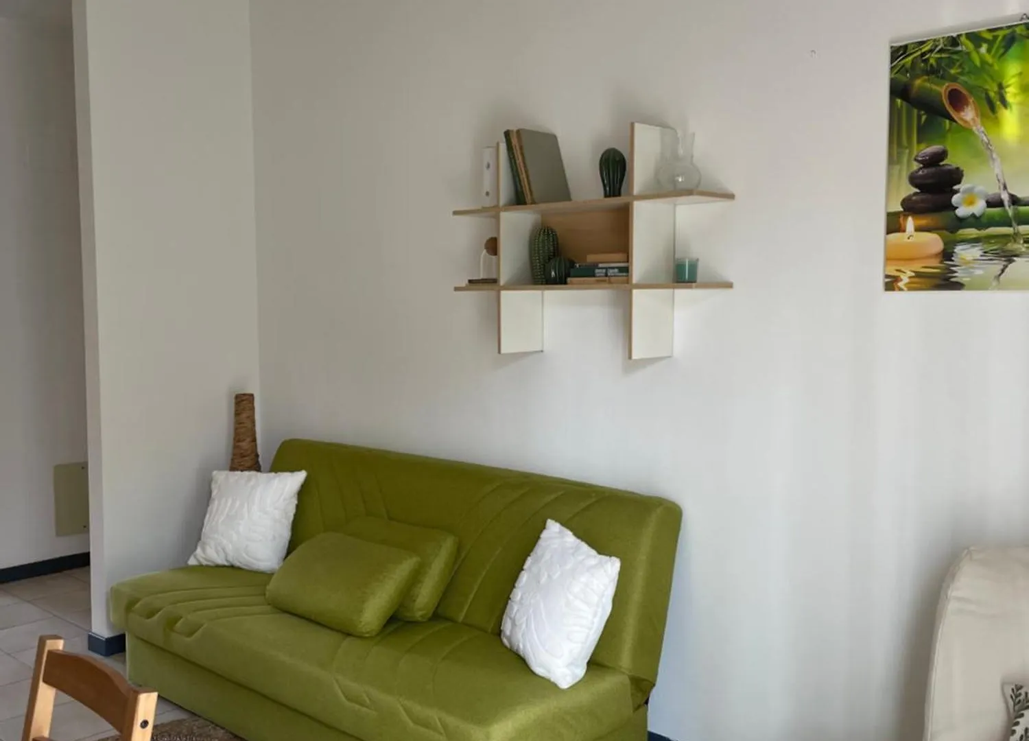 Bamboo Apartment Rho